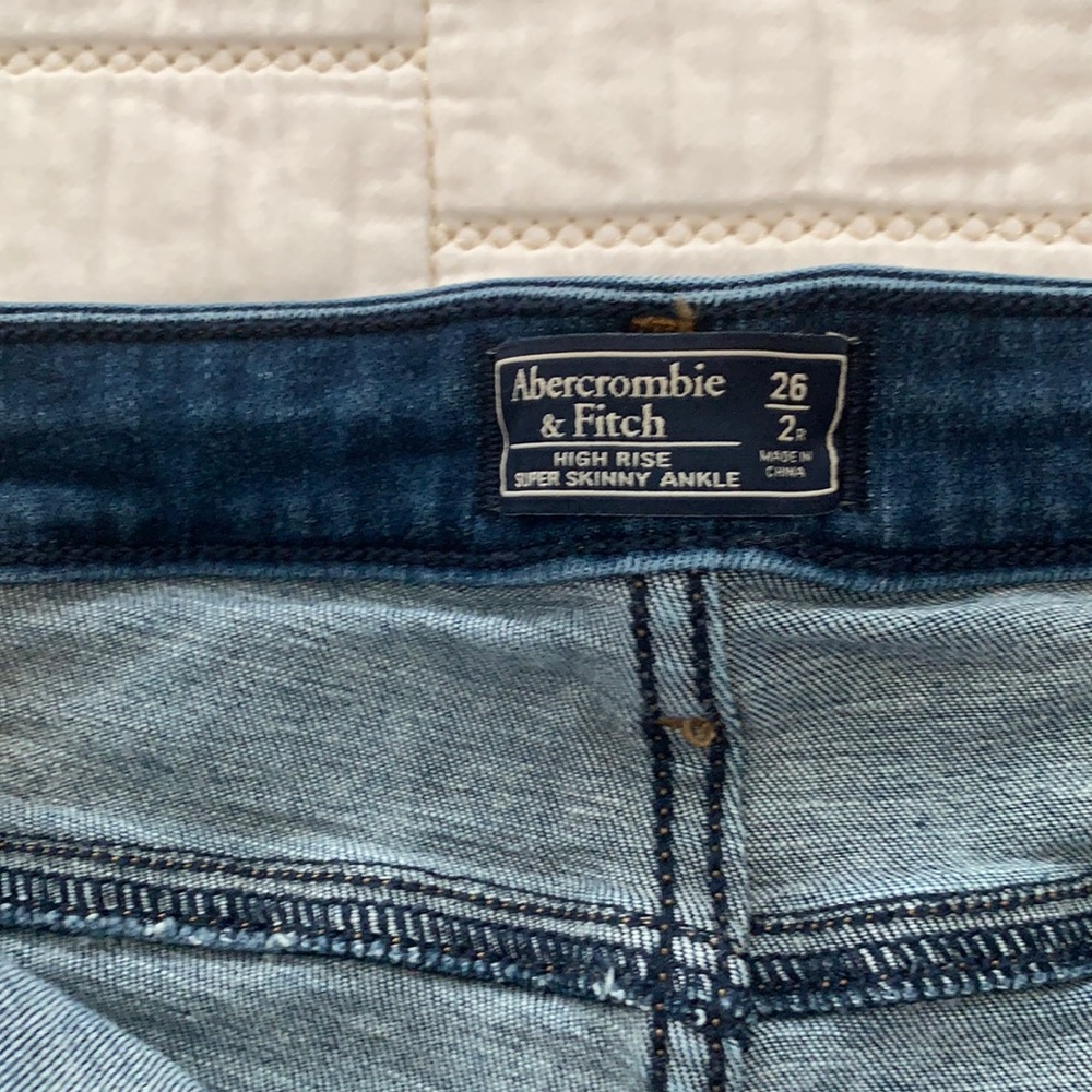 Abercrombie & Fitch high rise super skinny ankle jean